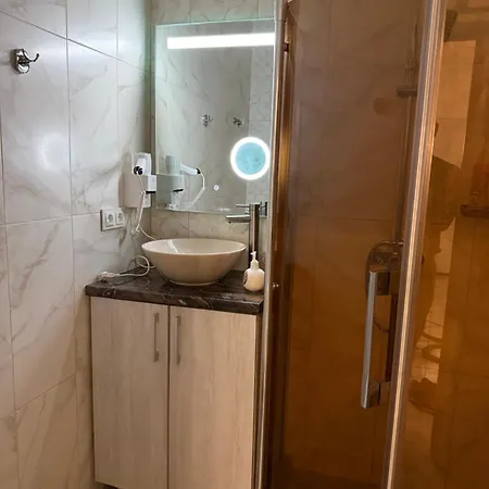 біля оперного театру 3 Apartmán Lvov